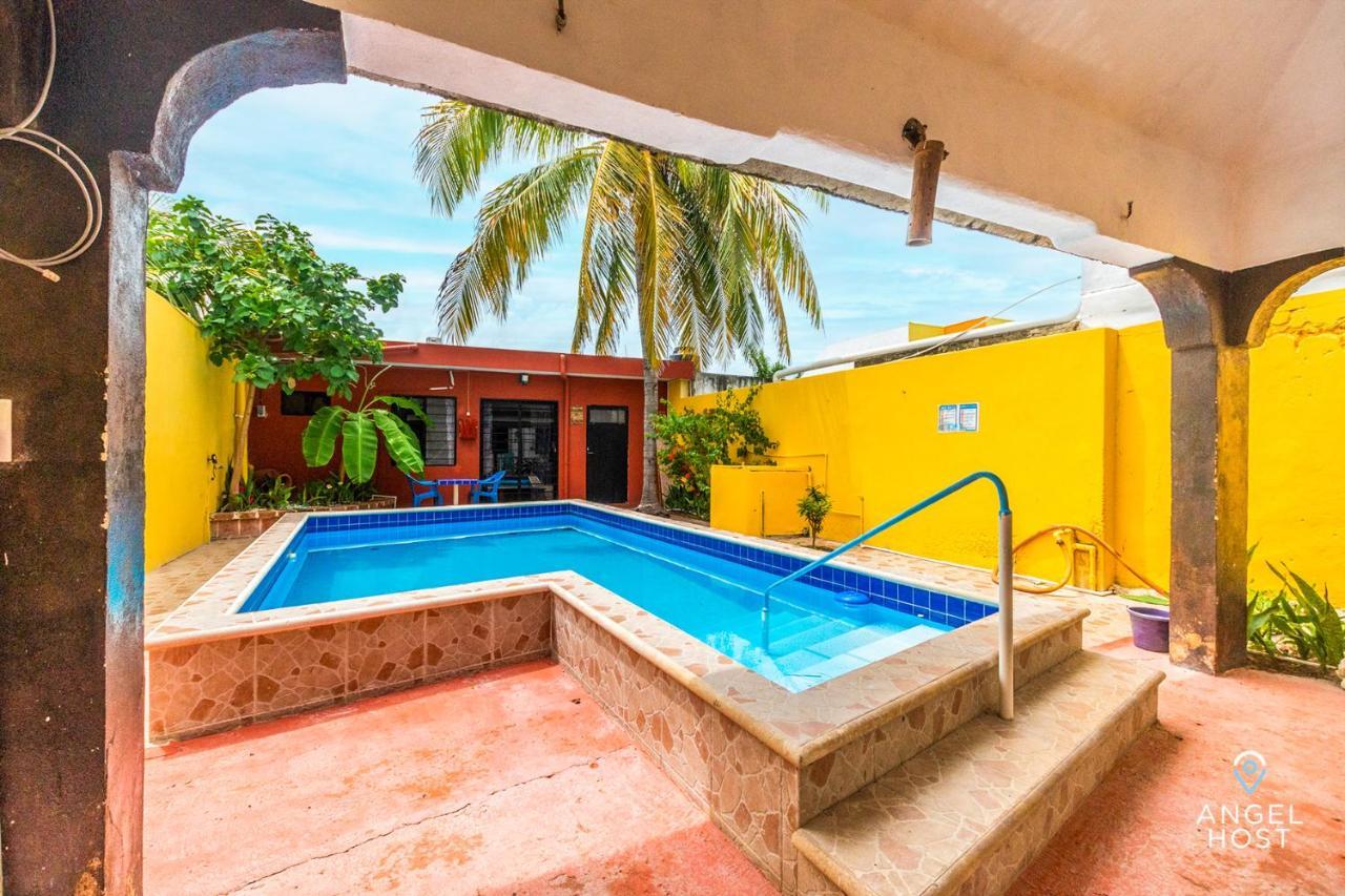 Malecon Beach House In Progreso 1 Block From Beach Ngoại thất bức ảnh